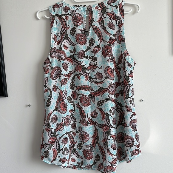 CANDIES FLORAL PATTERNS SLEEVELESS KEYHOLE BACK WOMEN TOP SIZE M - Picture 2 of 11